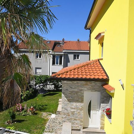 Apartment Mirjana 2 Rijeka Exterior foto