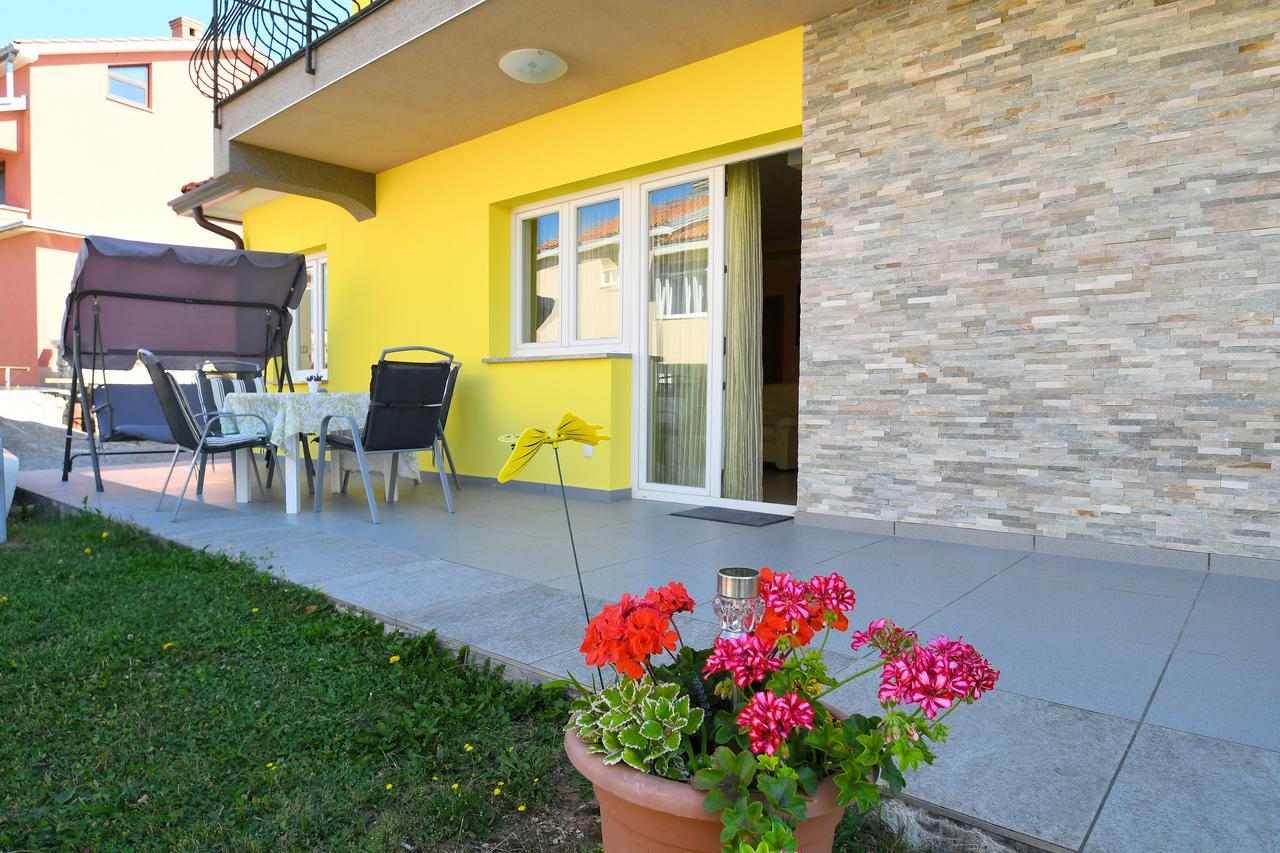 Apartment Mirjana 2 Rijeka Exterior foto